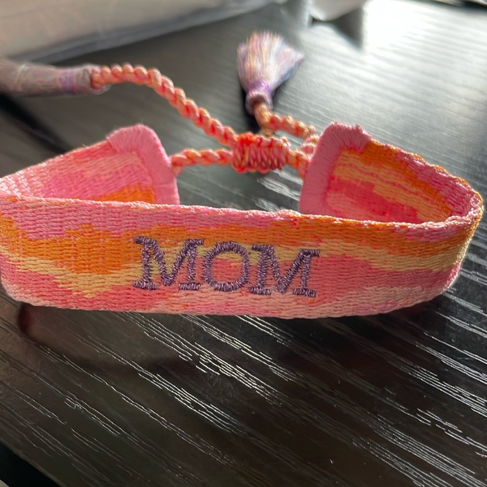 Kendra Scott Mom Woven Friendship Bracelet